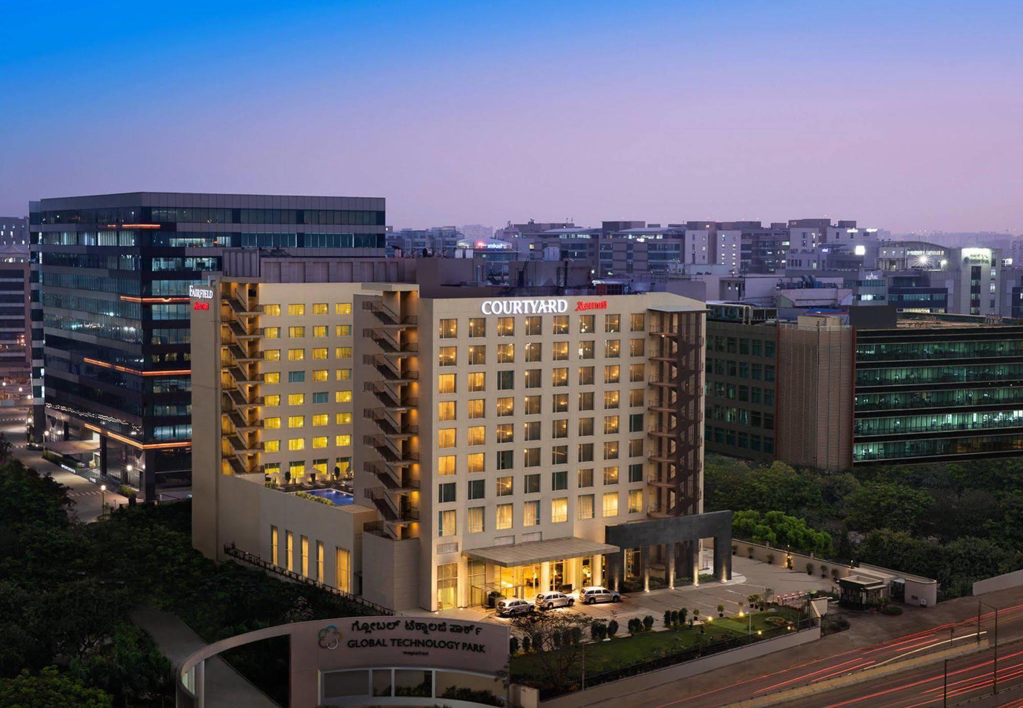 فندق بنغالورفي  فندق كورتيارد باي ماريوت على طريق بينجالورو أوتر الدائري المظهر الخارجي الصورة
